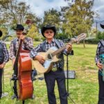 Chirrines con Tololoche en ventura County CA